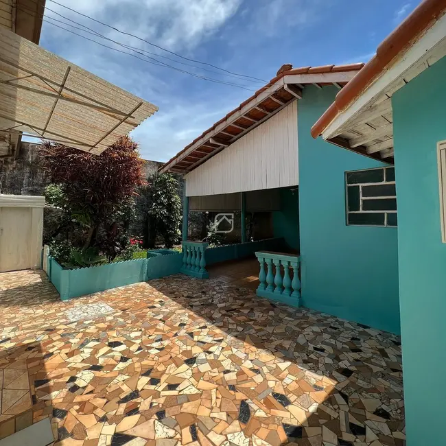 Casa com 3 quartos à venda, 128m2 em Centro, Ipaussu - SP - imagem 9 Foto 9 de Casa com 3 quartos à venda, 128m2 em Centro, Ipaussu - SP