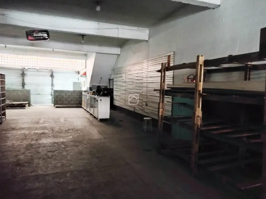 Armazém / Galpão para alugar, 200m2 em Jardim Bom Pastor, Santo Andre - SP - imagem 6 Foto 6 de Armazém / Galpão para alugar, 200m2 em Jardim Bom Pastor, Santo Andre - SP