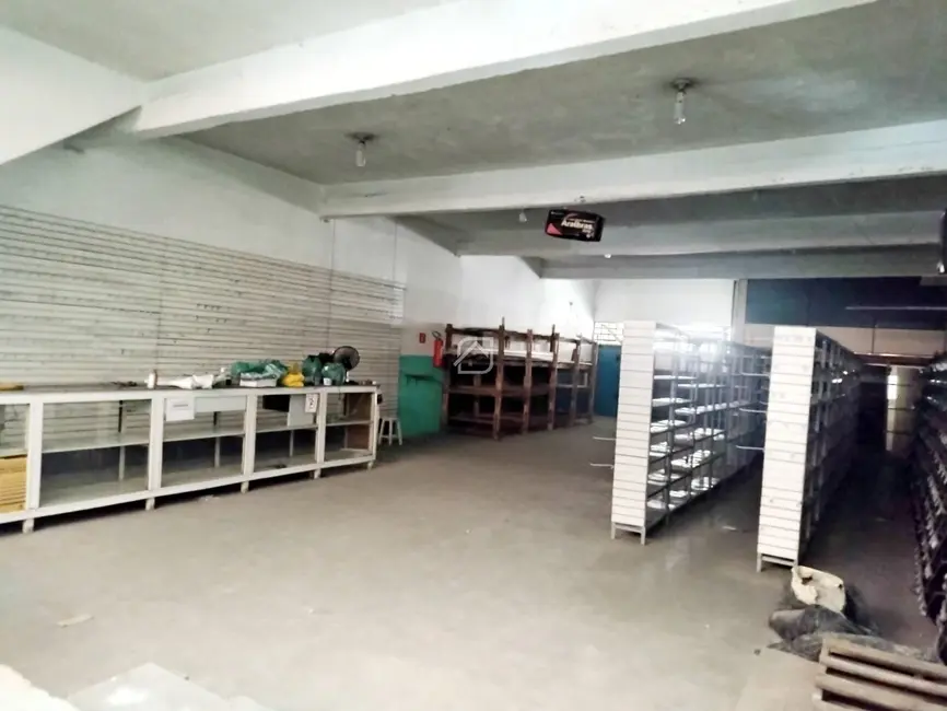 Foto 2 de Armazém / Galpão para alugar, 200m2 em Jardim Bom Pastor, Santo Andre - SP
