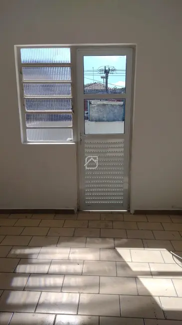 Foto 3 de Casa com 2 quartos para alugar, 72m2 em Vila Linda, Santo Andre - SP