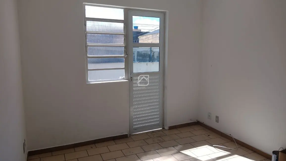 Foto 1 de Casa com 2 quartos para alugar, 72m2 em Vila Linda, Santo Andre - SP