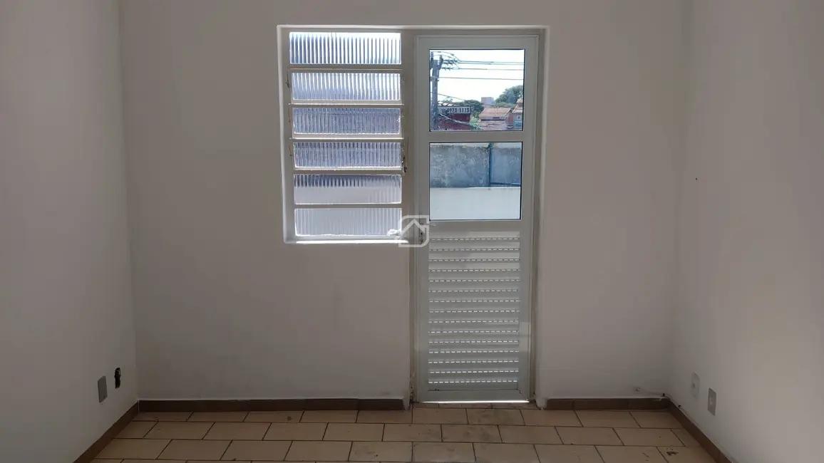 Foto 2 de Casa com 2 quartos para alugar, 72m2 em Vila Linda, Santo Andre - SP