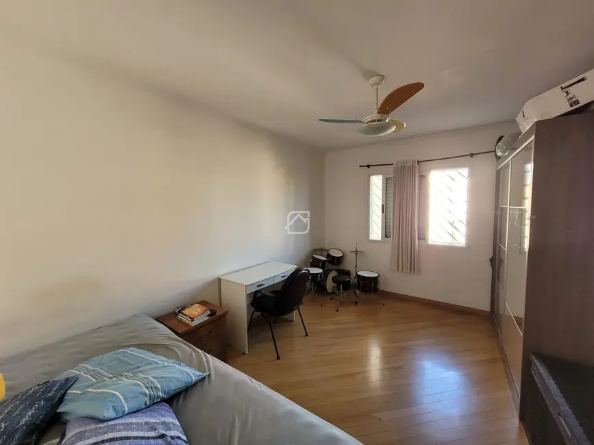 Casa com 3 quartos à venda, 173m2 em Vila Gilda, Santo Andre - SP - imagem 8 Foto 8 de Casa com 3 quartos à venda, 173m2 em Vila Gilda, Santo Andre - SP