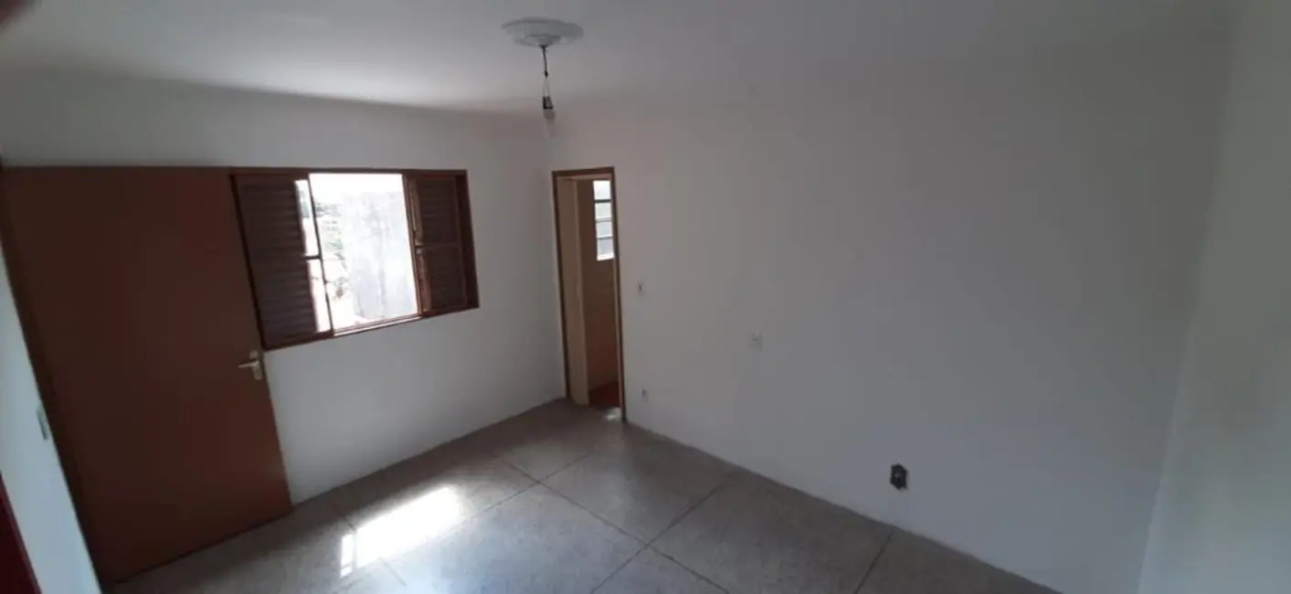 Casa com 2 quartos para alugar, 74m2 em Parque Oratório, Santo Andre - SP - imagem 8 Foto 8 de Casa com 2 quartos para alugar, 74m2 em Parque Oratório, Santo Andre - SP