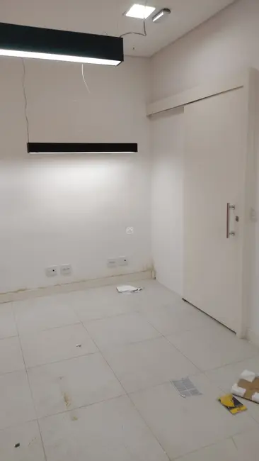 Sala Comercial à venda e para alugar, 200m2 em Jabaquara, São Paulo - SP - imagem 9 Foto 9 de Sala Comercial à venda e para alugar, 200m2 em Jabaquara, São Paulo - SP