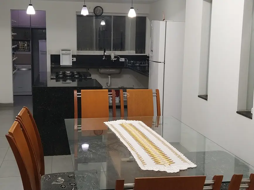 Foto 8 de Casa com 5 quartos à venda e para alugar, 289m2 em Parque Jaçatuba, Santo Andre - SP