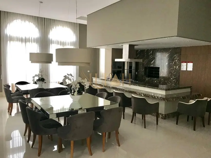 Foto 4 de Apartamento com 2 quartos para alugar, 66m2 em Mercês, Curitiba - PR