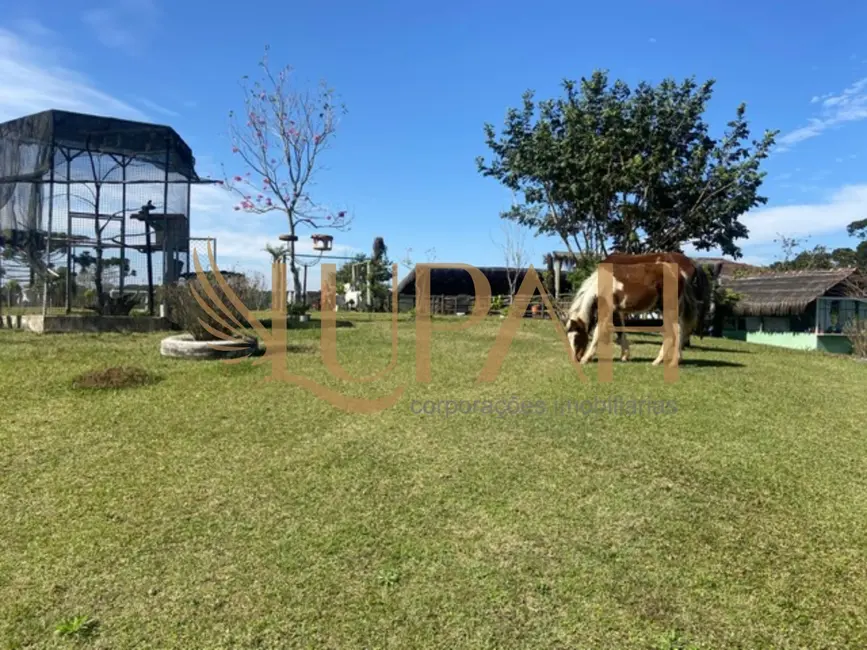 Foto 1 de Chácara com 4 quartos à venda, 1300m2 em Cidade Industrial, Curitiba - PR