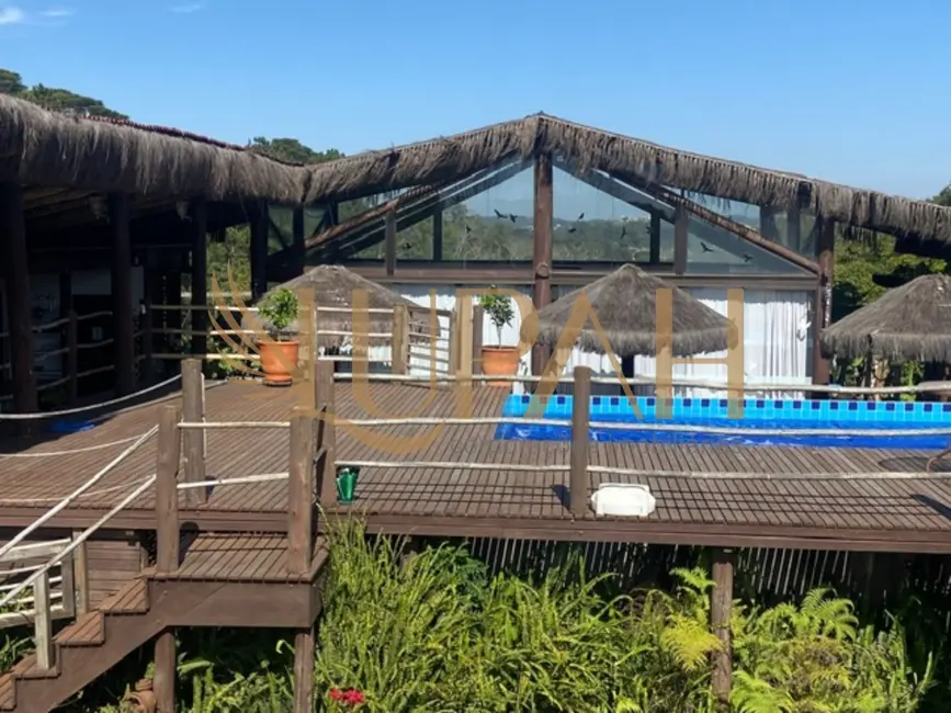 Chácara com 4 quartos à venda, 1300m2 em Cidade Industrial, Curitiba - PR - imagem 8 Foto 8 de Chácara com 4 quartos à venda, 1300m2 em Cidade Industrial, Curitiba - PR