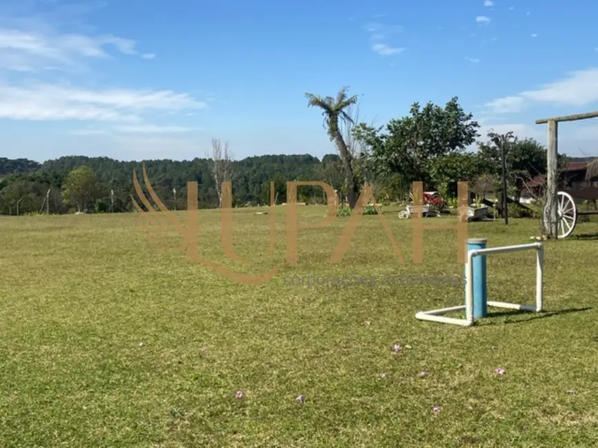 Chácara com 4 quartos à venda, 1300m2 em Cidade Industrial, Curitiba - PR - imagem 6 Foto 6 de Chácara com 4 quartos à venda, 1300m2 em Cidade Industrial, Curitiba - PR