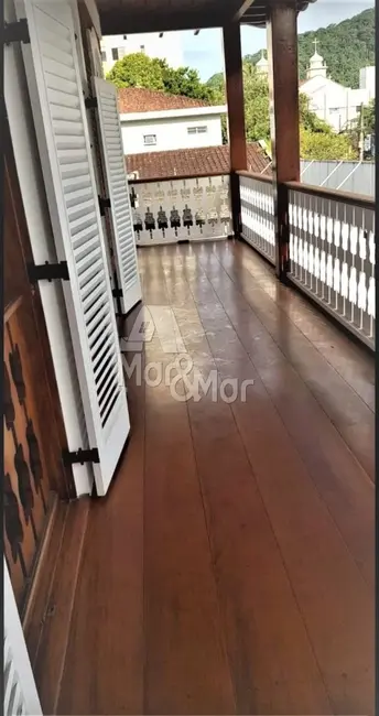 Sobrado com 4 quartos à venda, 390m2 em Pitangueiras, Guaruja - SP - imagem 2 Foto 2 de Sobrado com 4 quartos à venda, 390m2 em Pitangueiras, Guaruja - SP