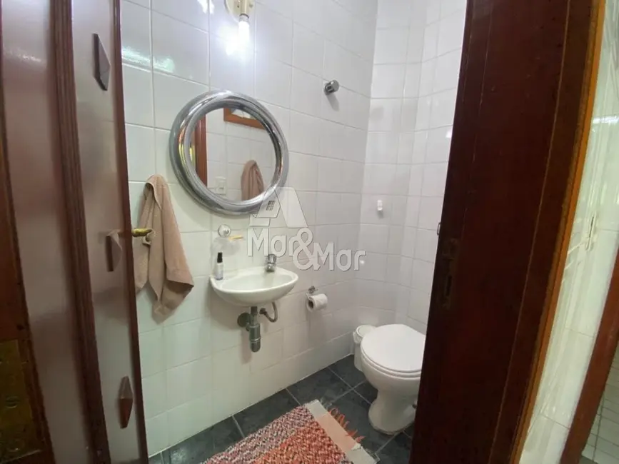 Foto 7 de Casa com 4 quartos à venda, 247m2 em Balneário Praia do Pernambuco, Guaruja - SP