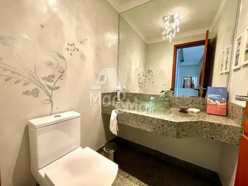 Apartamento com 3 quartos à venda, 188m2 em Pitangueiras, Guaruja - SP - imagem 7 Foto 7 de Apartamento com 3 quartos à venda, 188m2 em Pitangueiras, Guaruja - SP