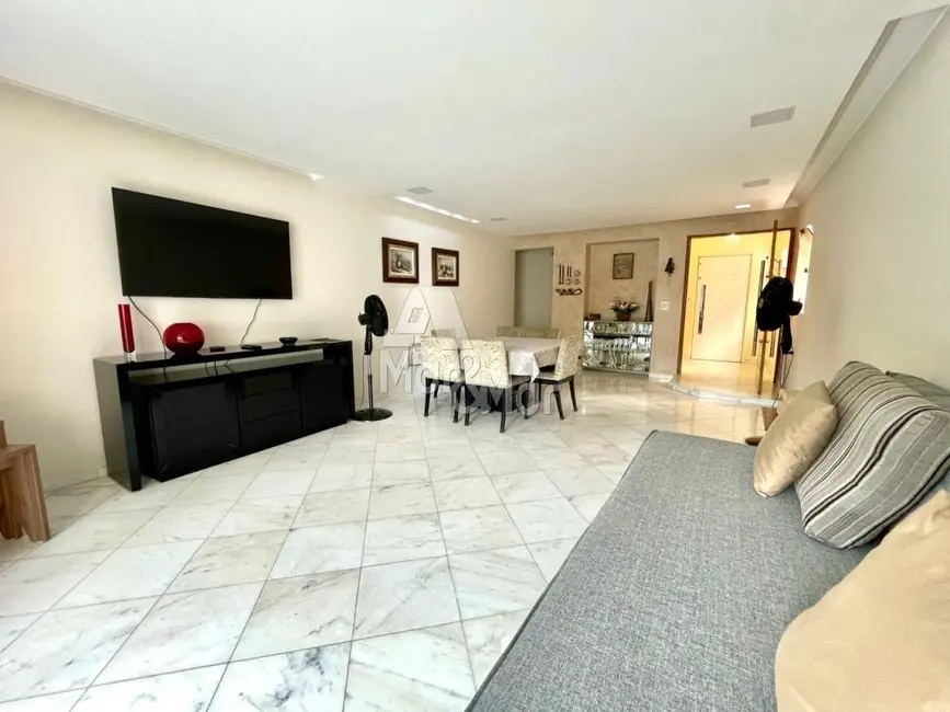 Apartamento com 3 quartos à venda, 188m2 em Pitangueiras, Guaruja - SP - imagem 4 Foto 4 de Apartamento com 3 quartos à venda, 188m2 em Pitangueiras, Guaruja - SP