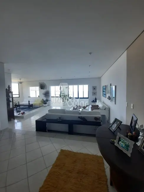 Apartamento com 4 quartos à venda, 230m2 em Pitangueiras, Guaruja - SP - imagem 7 Foto 7 de Apartamento com 4 quartos à venda, 230m2 em Pitangueiras, Guaruja - SP