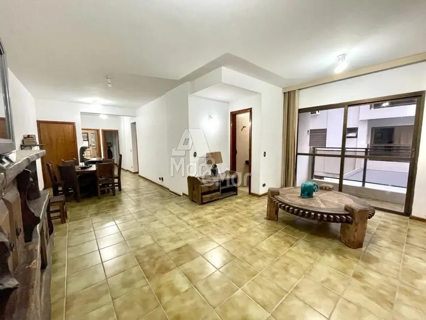 Apartamento com 3 quartos à venda, 160m2 em Pitangueiras, Guaruja - SP - imagem 5 Foto 5 de Apartamento com 3 quartos à venda, 160m2 em Pitangueiras, Guaruja - SP