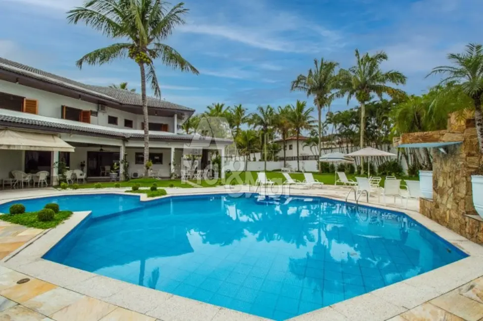 Foto 2 de Casa de Condomínio com 6 quartos à venda, 100m2 em Jardim Acapulco, Guaruja - SP