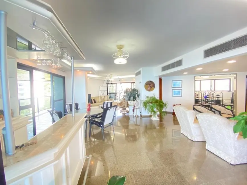 Foto 8 de Apartamento com 4 quartos à venda, 367m2 em Jardim Astúrias, Guaruja - SP