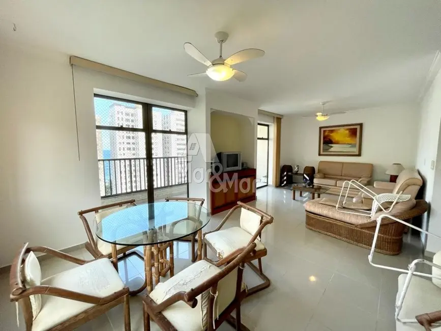 Foto 4 de Apartamento com 4 quartos para alugar, 240m2 em Pitangueiras, Guaruja - SP