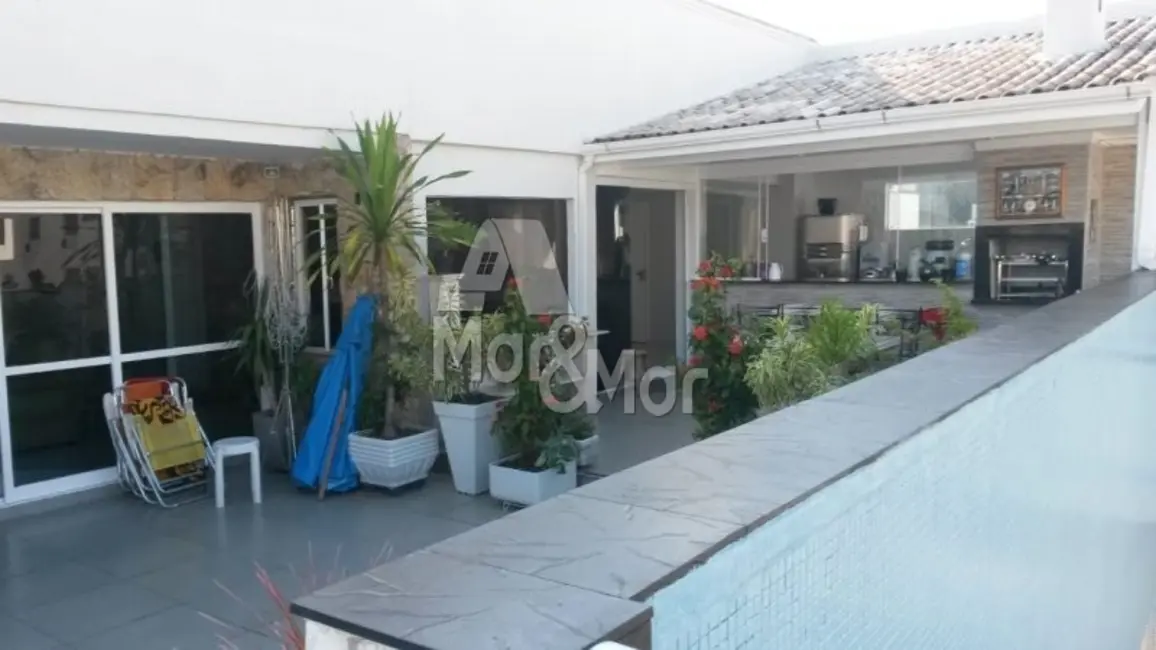 Cobertura com 3 quartos à venda, 319m2 em Pitangueiras, Guaruja - SP - imagem 3 Foto 3 de Cobertura com 3 quartos à venda, 319m2 em Pitangueiras, Guaruja - SP