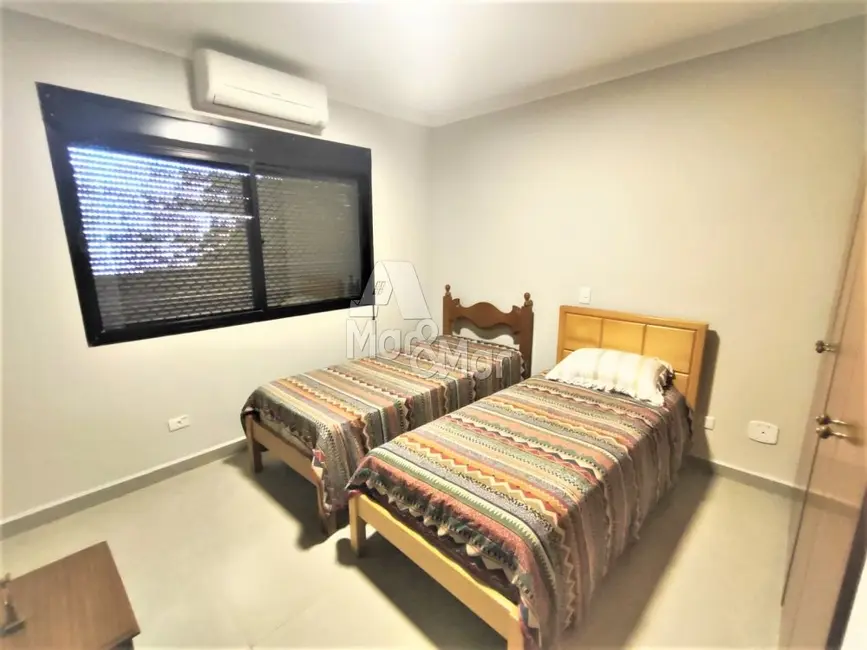 Foto 8 de Apartamento com 3 quartos à venda, 142m2 em Pitangueiras, Guaruja - SP