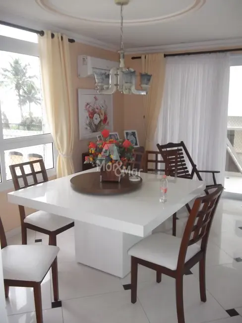 Foto 8 de Apartamento com 3 quartos para alugar, 180m2 em Pitangueiras, Guaruja - SP