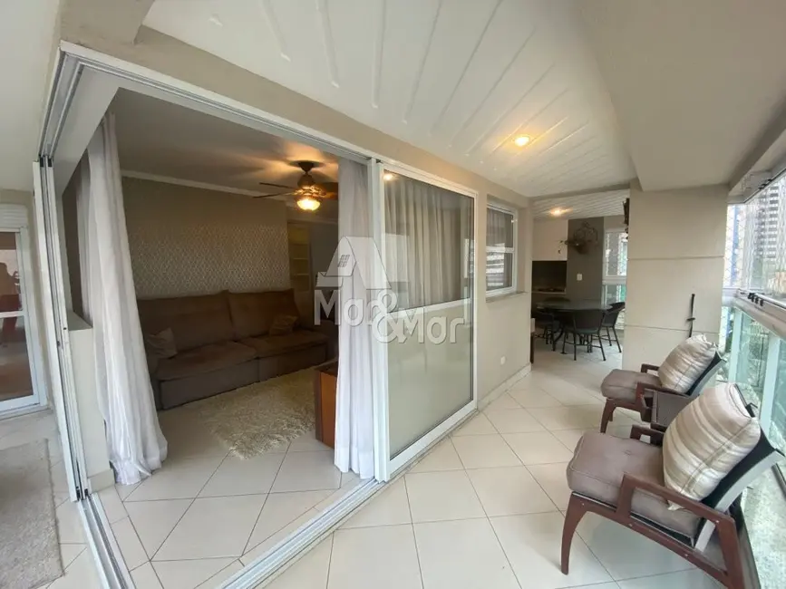 Foto 2 de Apartamento com 3 quartos à venda, 155m2 em Vila Luis Antônio, Guaruja - SP