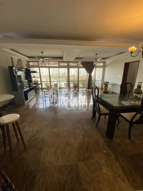 Apartamento com 4 quartos à venda, 234m2 em Pitangueiras, Guaruja - SP - imagem 4 Foto 4 de Apartamento com 4 quartos à venda, 234m2 em Pitangueiras, Guaruja - SP