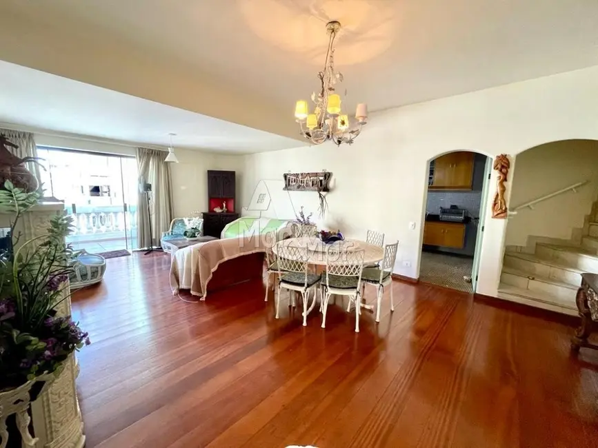 Cobertura com 3 quartos à venda, 137m2 em Pitangueiras, Guaruja - SP - imagem 4 Foto 4 de Cobertura com 3 quartos à venda, 137m2 em Pitangueiras, Guaruja - SP