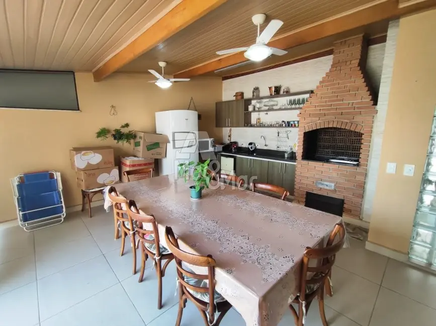 Cobertura com 2 quartos à venda, 137m2 em Jardim Las Palmas, Guaruja - SP - imagem 3 Foto 3 de Cobertura com 2 quartos à venda, 137m2 em Jardim Las Palmas, Guaruja - SP