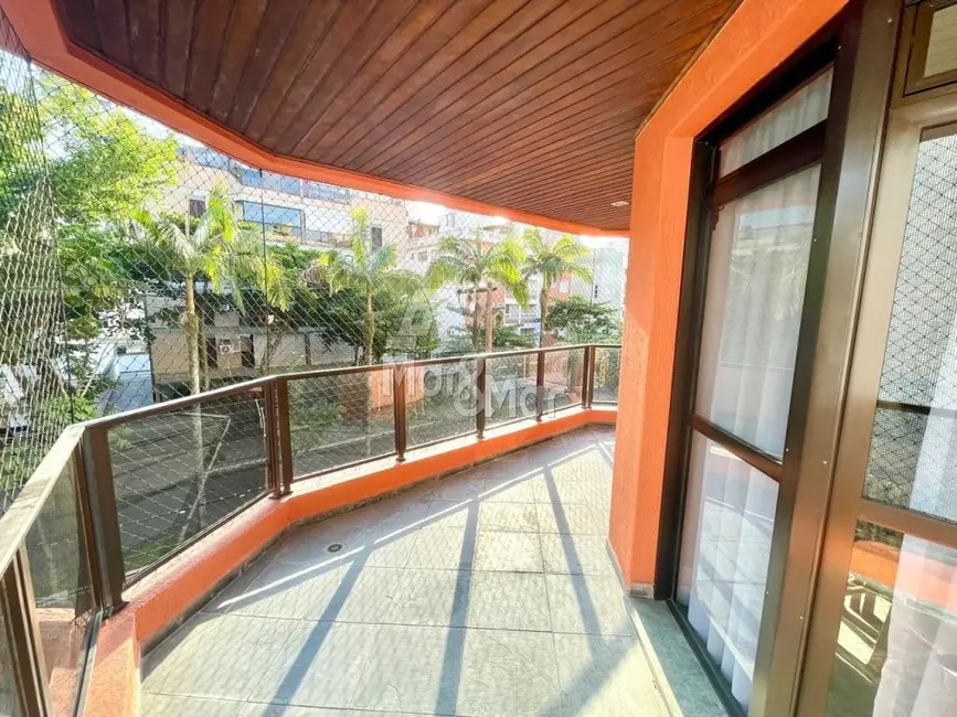 Foto 2 de Apartamento com 3 quartos à venda, 113m2 em Enseada, Guaruja - SP