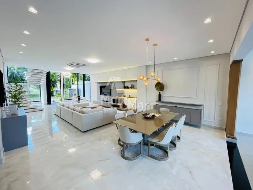 Casa de Condomínio com 6 quartos à venda, 525m2 em Jardim Acapulco, Guaruja - SP - imagem 9 Foto 9 de Casa de Condomínio com 6 quartos à venda, 525m2 em Jardim Acapulco, Guaruja - SP