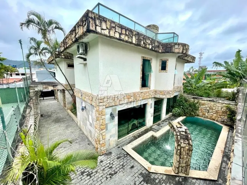 Foto 1 de Casa com 5 quartos à venda, 421m2 em Enseada, Guaruja - SP