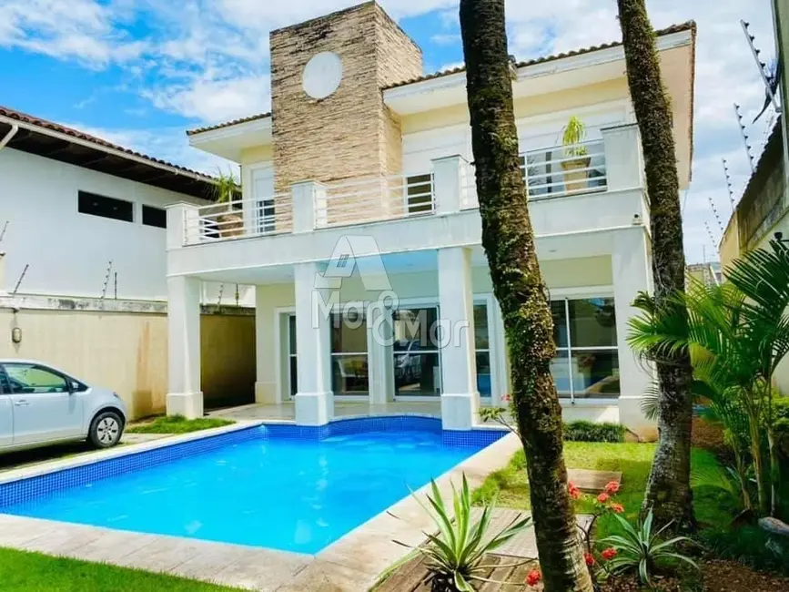 Foto 2 de Casa com 5 quartos à venda, 235m2 em Jardim Virgínia, Guaruja - SP