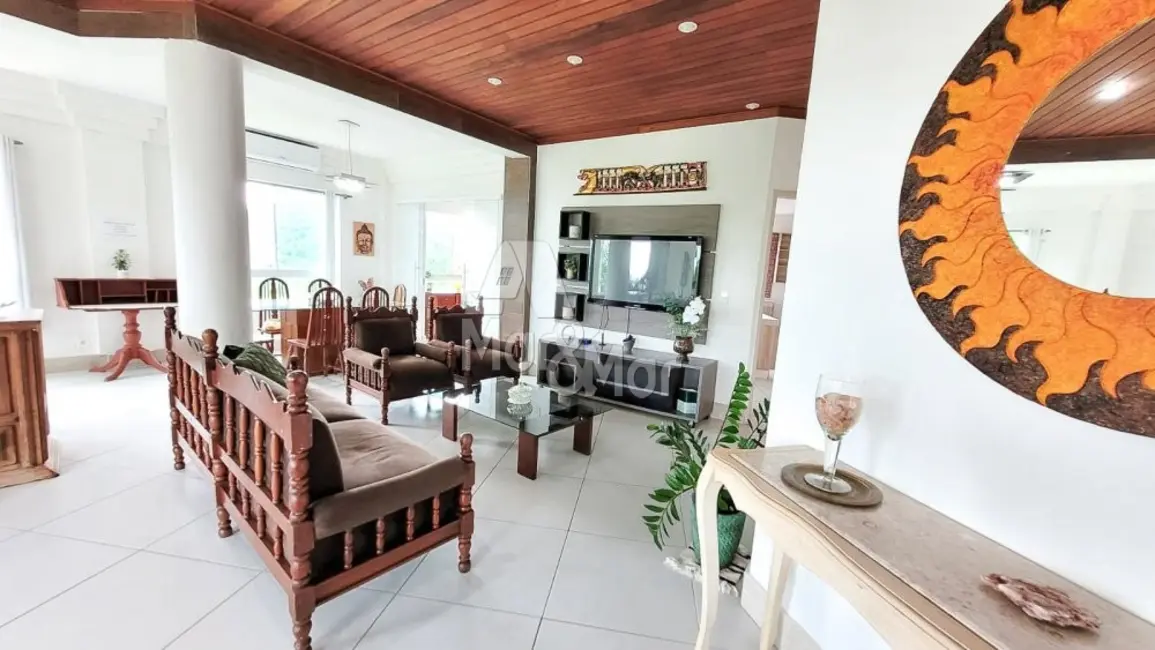 Foto 9 de Casa de Condomínio com 3 quartos para alugar, 247m2 em Enseada, Guaruja - SP