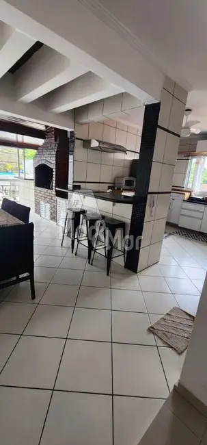 Cobertura com 3 quartos à venda, 181m2 em Enseada, Guaruja - SP - imagem 4 Foto 4 de Cobertura com 3 quartos à venda, 181m2 em Enseada, Guaruja - SP