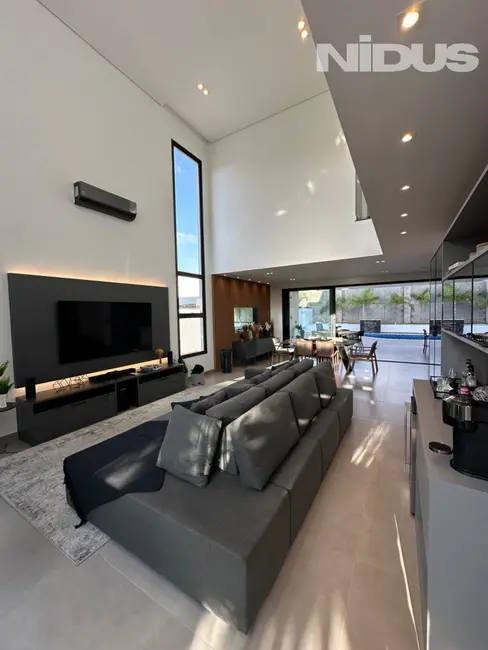 Foto 5 de Casa de Condomínio com 3 quartos à venda e para alugar, 326m2 em Votorantim - SP