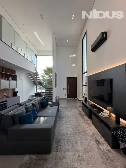 Foto 8 de Casa de Condomínio com 3 quartos à venda e para alugar, 326m2 em Votorantim - SP