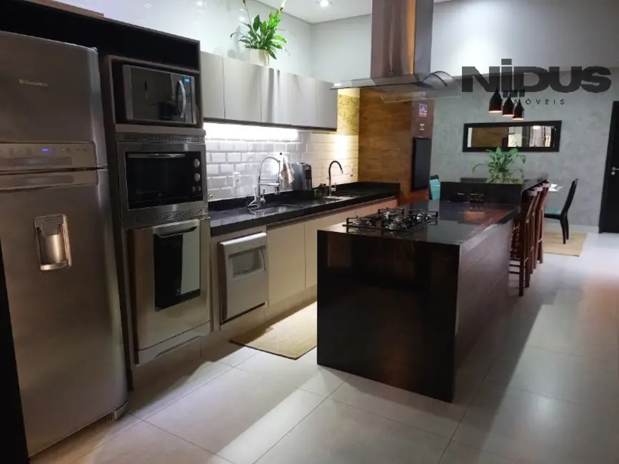 Casa com 2 quartos à venda, 217m2 em Jardim Residencial Chácara Ondina, Sorocaba - SP - imagem 8 Foto 8 de Casa com 2 quartos à venda, 217m2 em Jardim Residencial Chácara Ondina, Sorocaba - SP