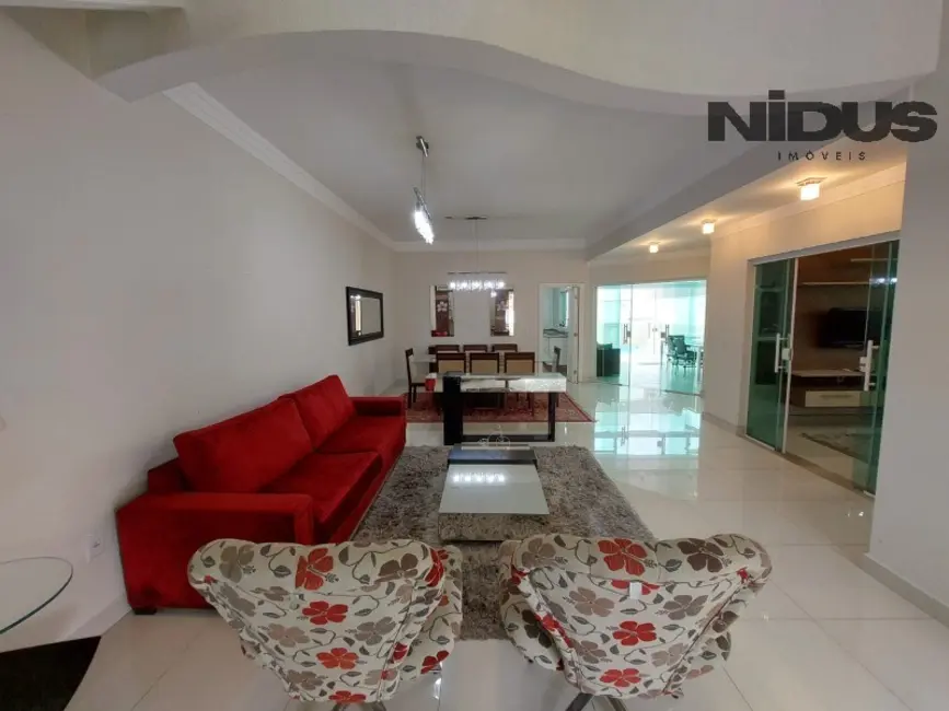 Casa de Condomínio com 3 quartos à venda, 268m2 em Granja Olga II, Sorocaba - SP - imagem 6 Foto 6 de Casa de Condomínio com 3 quartos à venda, 268m2 em Granja Olga II, Sorocaba - SP