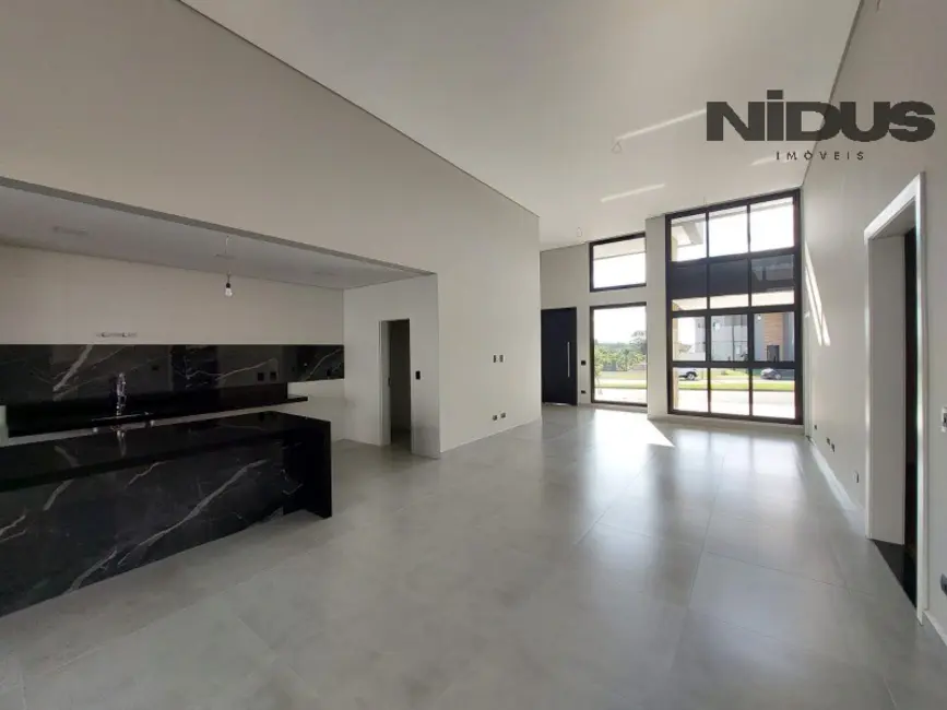 Casa de Condomínio com 3 quartos à venda, 245m2 em Alphaville Nova Esplanada, Votorantim - SP - imagem 4 Foto 4 de Casa de Condomínio com 3 quartos à venda, 245m2 em Alphaville Nova Esplanada, Votorantim - SP