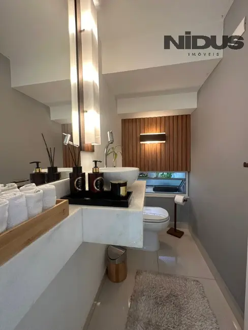 Casa de Condomínio com 3 quartos à venda, 255m2 em Jardim Residencial Mont Blanc, Sorocaba - SP - imagem 4 Foto 4 de Casa de Condomínio com 3 quartos à venda, 255m2 em Jardim Residencial Mont Blanc, Sorocaba - SP