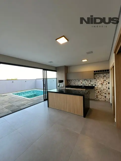 Foto 1 de Casa de Condomínio com 3 quartos à venda, 251m2 em Votorantim - SP