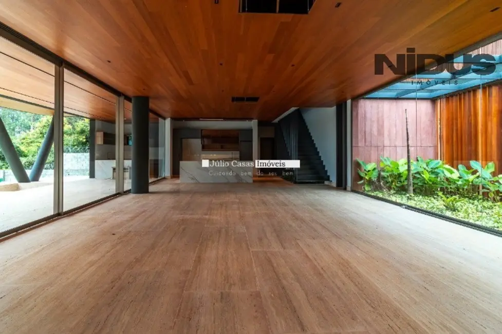 Foto 1 de Casa de Condomínio com 5 quartos à venda, 700m2 em Aracoiaba Da Serra - SP