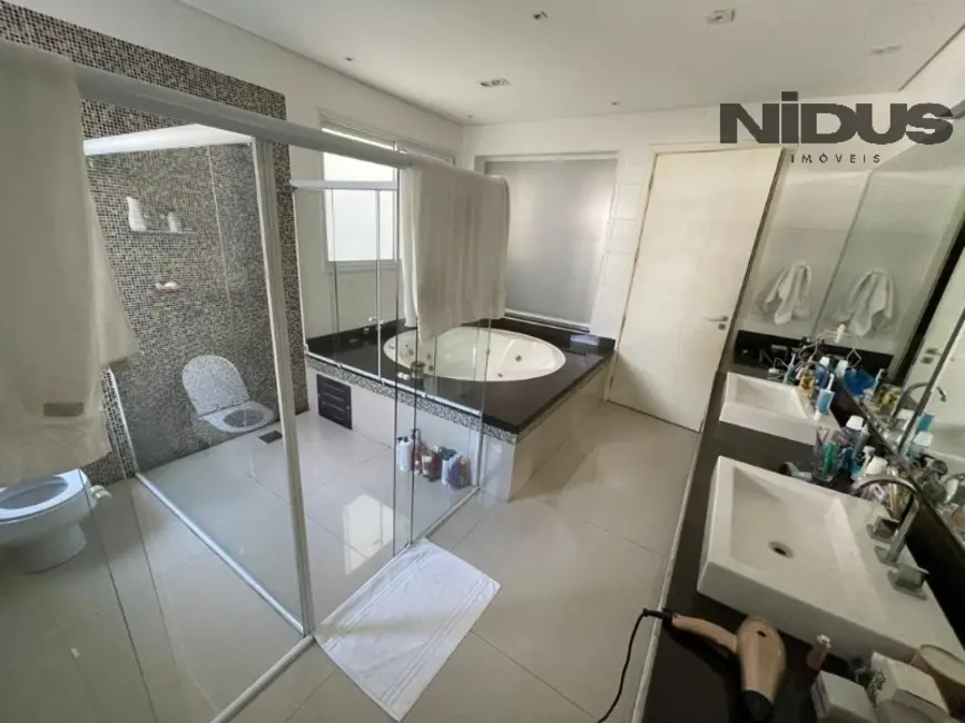 Casa de Condomínio com 3 quartos à venda, 400m2 em Jardim Residencial Tivoli Park, Sorocaba - SP - imagem 7 Foto 7 de Casa de Condomínio com 3 quartos à venda, 400m2 em Jardim Residencial Tivoli Park, Sorocaba - SP