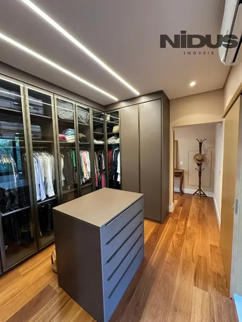 Casa de Condomínio com 3 quartos à venda, 390m2 em Condomínio Residencial Terras de São Lucas, Sorocaba - SP - imagem 9 Foto 9 de Casa de Condomínio com 3 quartos à venda, 390m2 em Condomínio Residencial Terras de São Lucas, Sorocaba - SP
