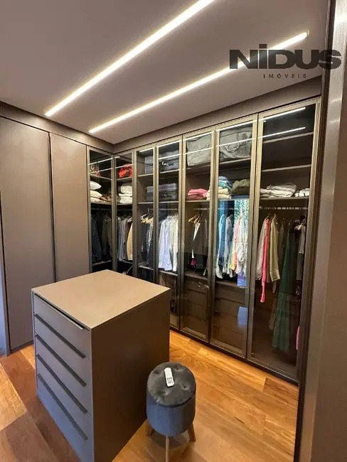 Casa de Condomínio com 3 quartos à venda, 390m2 em Condomínio Residencial Terras de São Lucas, Sorocaba - SP - imagem 6 Foto 6 de Casa de Condomínio com 3 quartos à venda, 390m2 em Condomínio Residencial Terras de São Lucas, Sorocaba - SP