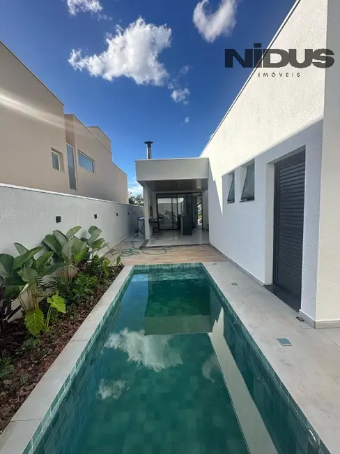 Casa de Condomínio com 3 quartos à venda, 160m2 em Votorantim - SP - imagem 2 Foto 2 de Casa de Condomínio com 3 quartos à venda, 160m2 em Votorantim - SP