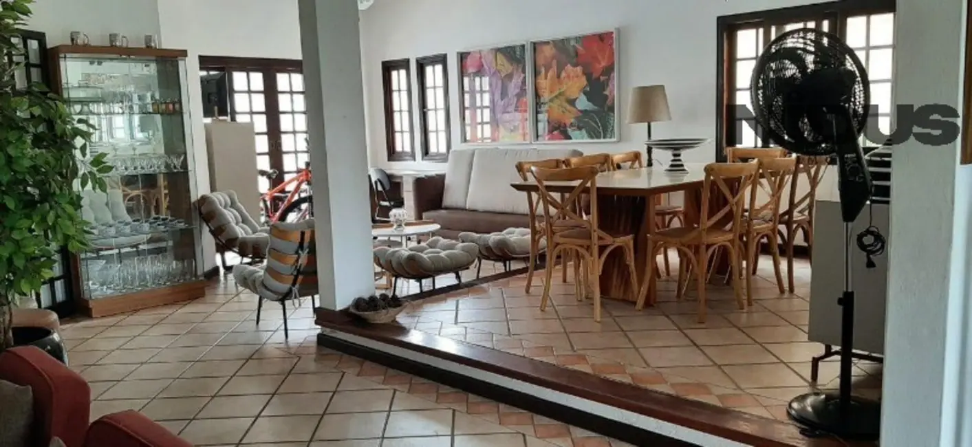 Casa com 4 quartos à venda, 312m2 em Vivendas do Lago, Sorocaba - SP - imagem 3 Foto 3 de Casa com 4 quartos à venda, 312m2 em Vivendas do Lago, Sorocaba - SP