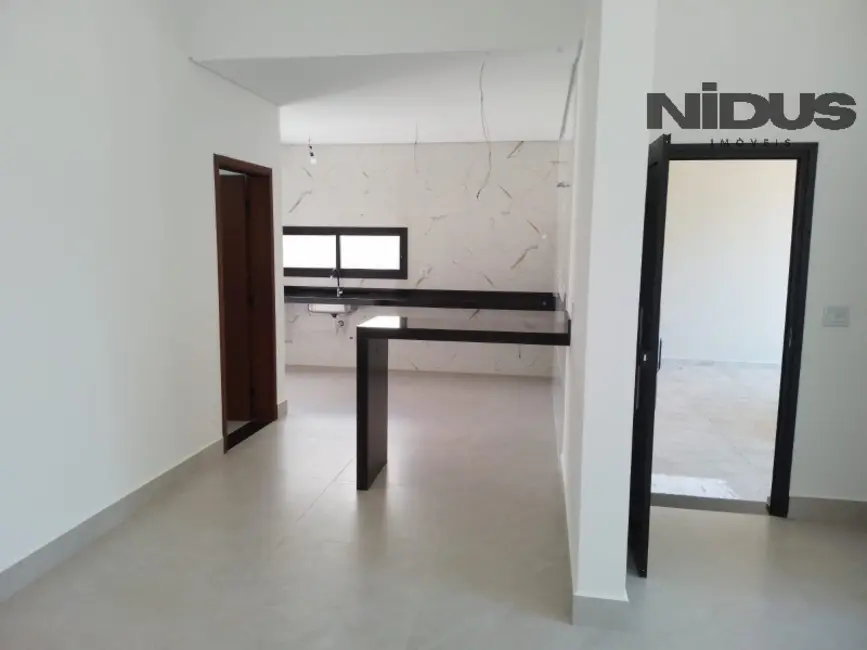 Casa de Condomínio com 3 quartos à venda, 150m2 em Parque Residencial Villa dos Inglezes, Sorocaba - SP - imagem 2 Foto 2 de Casa de Condomínio com 3 quartos à venda, 150m2 em Parque Residencial Villa dos Inglezes, Sorocaba - SP